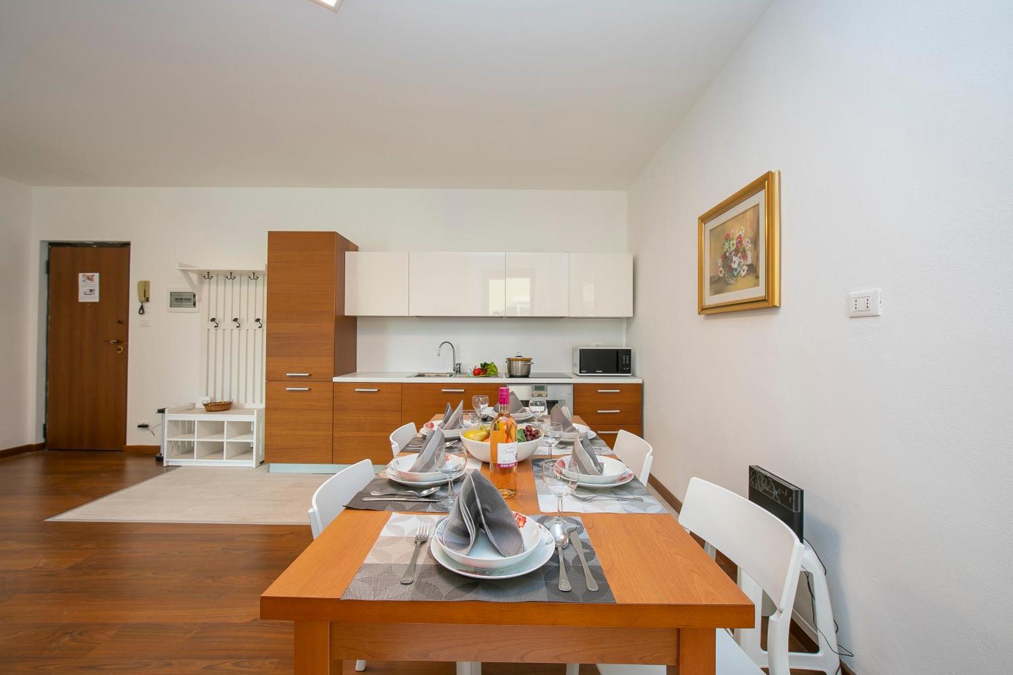 Residenza Rocca Del Lago 4 - Happy Rentals Riva del Garda Luaran gambar